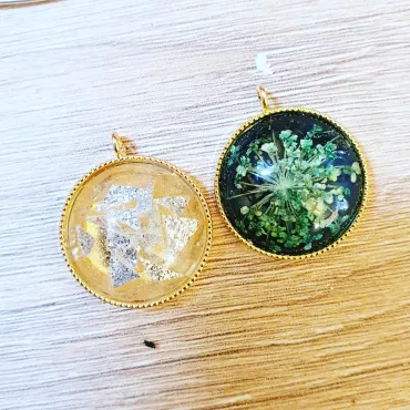 Pendentif Asymétrique Résine